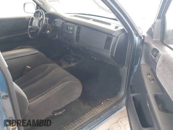 2004 Dodge Dakota Sport with VIN 1D7HG32N14S574163, listed as a IAAI auction lot 42381943 with 153,773 mi miles and . Bid and sale history available at DreamBid. Image 5.