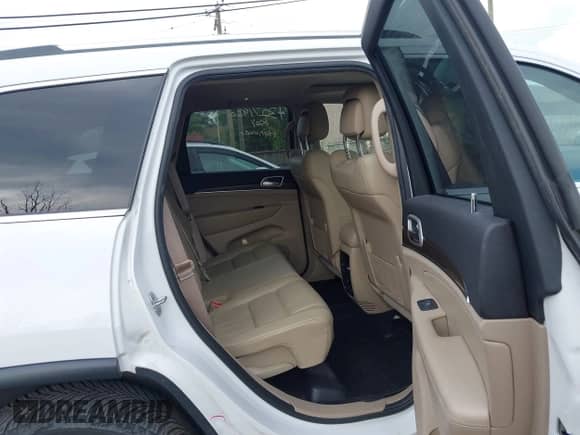 2018 Jeep Grand Cherokee Limited с VIN 1C4RJFBG8JC446057, выставлен на аукционе IAAI как лот 43271950 с пробегом 76 759 миль миль и . История ставок и продаж доступна на DreamBid. Изображение 8.