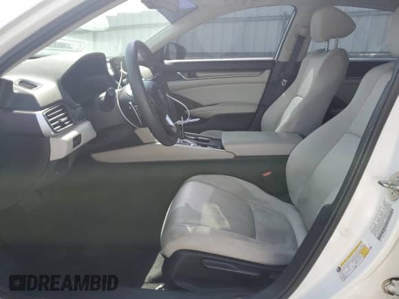 2018 Honda Accord with VIN 1HGCV3F10JA002943, listed as a Copart auction lot 61214905 with 123,303 mi miles and Salvage title. Bid and sale history available at DreamBid. Image 7.