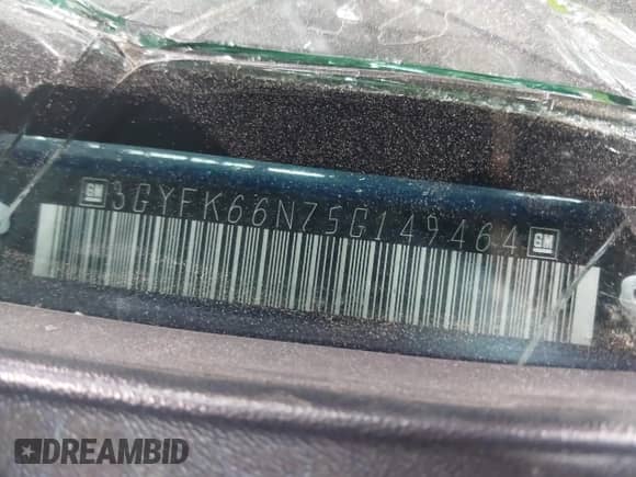 2005 Cadillac Escalade ESV with VIN 3GYFK66N75G149464, listed as a IAAI auction lot 43423910 with 204,314 mi miles and . Bid and sale history available at DreamBid. Image 9.