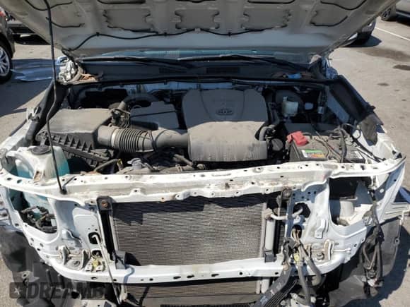 2016 Toyota Tacoma TRD Sport с VIN 5TFRZ5CN1GX015478, выставлен на аукционе Copart как лот 80662735 с пробегом 36 173 миль миль и Списание • Salvage title. История ставок и продаж доступна на DreamBid. Изображение 11.