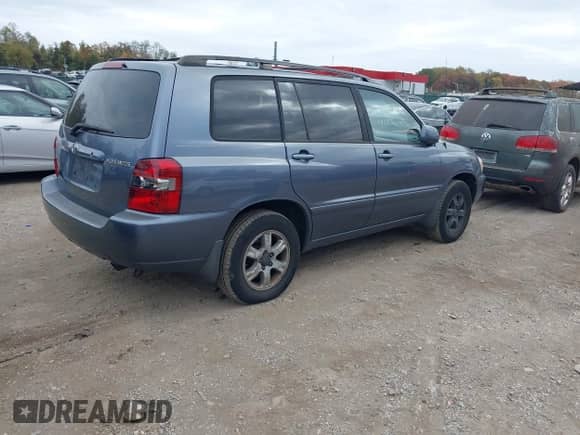 2006 Toyota Highlander w/3rd Row z VIN JTEDP21A260122119, wystawiony jako IAAI lot #43573029 z przebiegiem 213 183 mil mil oraz . Historia ofert i sprzedaży dostępna na DreamBid. Obrazek 4.