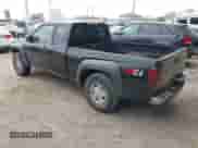2006 Chevrolet Colorado Work Truck z VIN 1GCDT196568188031, wystawiony jako IAAI lot #43391548 z przebiegiem 140 328 mil mil oraz . Historia ofert i sprzedaży dostępna na DreamBid. Obrazek 3.