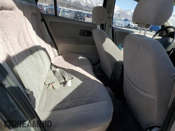 2000 Saturn SL with VIN 1G8ZK5276YZ227493, listed as a Copart auction lot 48172835 with 105,806 mi miles and Salvage title. Bid and sale history available at DreamBid. Image 11.