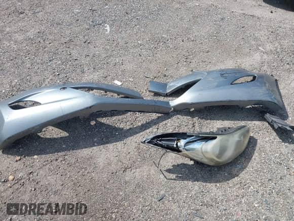 2012 Hyundai Elantra Limited z VIN KMHDH4AE2CU495466, wystawiony jako IAAI lot #42548971 z przebiegiem 154 939 mil mil oraz . Historia ofert i sprzedaży dostępna na DreamBid. Obrazek 12.