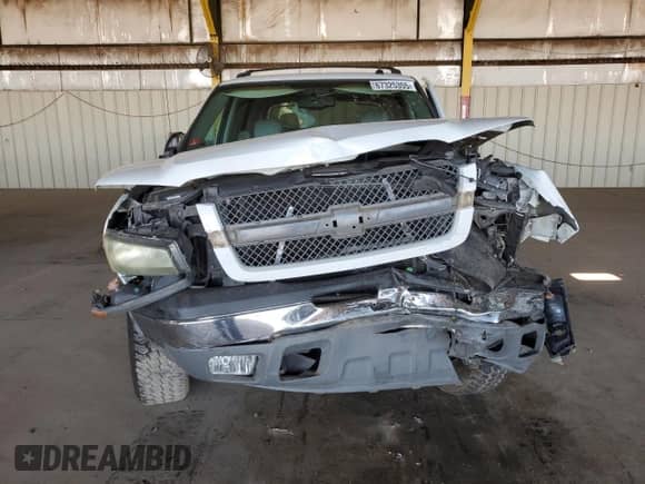 2005 Chevrolet Avalanche LS with VIN 3GNEK12Z95G176041, listed as a Copart auction lot 67325355 with 234,864 mi miles and Salvage title. Bid and sale history available at DreamBid. Image 5.
