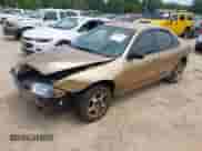 2004 Chevrolet Cavalier z VIN 1G1JC52F247220661, wystawiony jako IAAI lot #42693849 z przebiegiem 239 111 mil mil oraz . Historia ofert i sprzedaży dostępna na DreamBid. Obrazek 2.