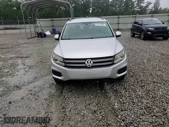 2017 Volkswagen Tiguan S с VIN WVGBV7AX8HK011192, выставлен на аукционе Copart как лот 58162685 с пробегом 92 827 миль миль и Списание • Salvage title. История ставок и продаж доступна на DreamBid. Изображение 14.