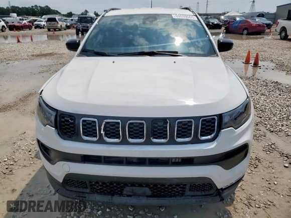 2024 Jeep Compass Latitude Lux с VIN 3C4NJDFN4RT149931, выставлен на аукционе Copart как лот 69669565 с пробегом 3 204 миль миль и Списание • Salvage title. История ставок и продаж доступна на DreamBid. Изображение 5.