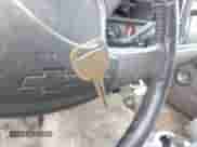 2004 Chevrolet Suburban LS z VIN 1GNFK16Z24J149646, wystawiony jako IAAI lot #40363855 z przebiegiem 244 712 mil mil oraz . Historia ofert i sprzedaży dostępna na DreamBid. Obrazek 11.