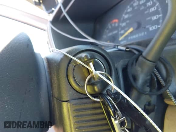 1996 Chevrolet Silverado 3500 с VIN 1GCGC33J2TF002782, выставлен на аукционе IAAI как лот 41367250 с пробегом 121 541 миль миль и . История ставок и продаж доступна на DreamBid. Изображение 11.