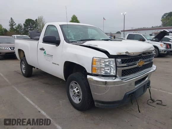 2012 Chevrolet Silverado 2500HD Work Truck z VIN 1GB0CVCG8CF145676, wystawiony jako IAAI lot #41835188 z przebiegiem 88 412 mil mil oraz . Historia ofert i sprzedaży dostępna na DreamBid. Obrazek 1.