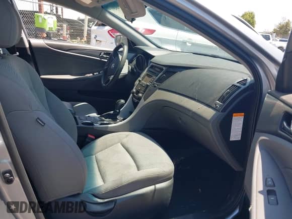 2015 Hyundai Sonata Limited z VIN KMHEC4A42FA138403, wystawiony jako IAAI lot #42464517 z przebiegiem Nie podano mil oraz . Historia ofert i sprzedaży dostępna na DreamBid. Obrazek 5.