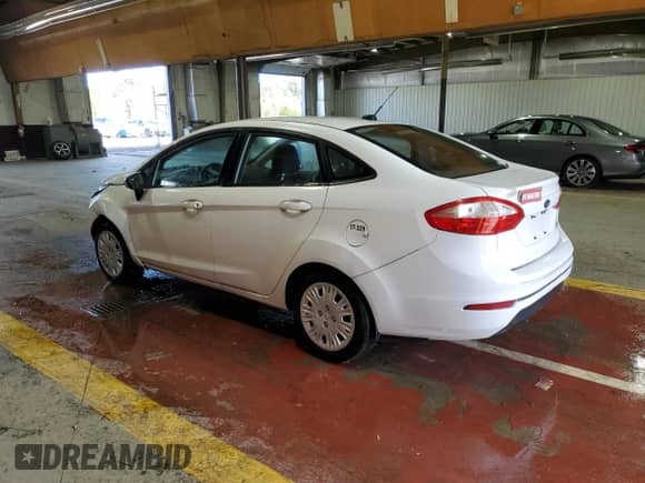 2018 Ford Fiesta S with VIN 3FADP4AJ2JM124450, listed as a Copart auction lot 84459605 with 122,247 mi miles and Clean title. Bid and sale history available at DreamBid. Image 2.