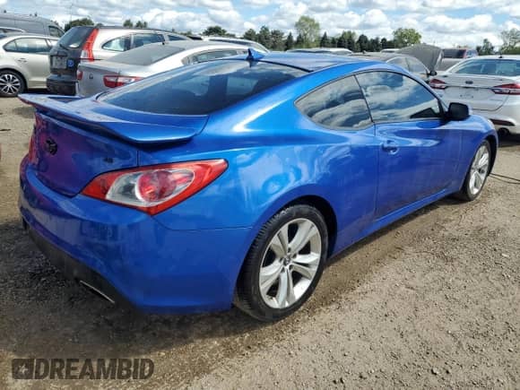 2011 Hyundai Genesis Coupe Track z VIN KMHHU6KH7BU061074, wystawiony jako Copart lot #70147024 z przebiegiem 121 711 mil mil oraz Szkoda całkowita • Salvage title. Historia ofert i sprzedaży dostępna na DreamBid. Obrazek 3.