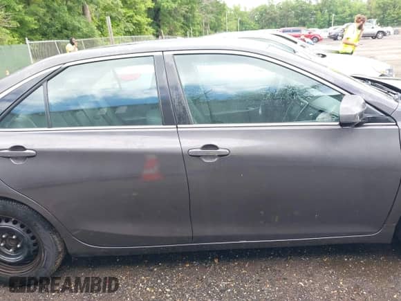 2015 Toyota Camry LE с VIN 4T1BD1FK2FU163984, выставлен на аукционе IAAI как лот 42242075 с пробегом 135 667 миль миль и . История ставок и продаж доступна на DreamBid. Изображение 13.