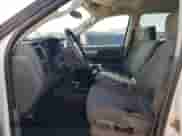 2007 Dodge 1500 SLT z VIN 3D7KR19D97G701979, wystawiony jako Copart lot #90297205 z przebiegiem 250 588 mil mil oraz Szkoda całkowita • Salvage title. Historia ofert i sprzedaży dostępna na DreamBid. Obrazek 7.