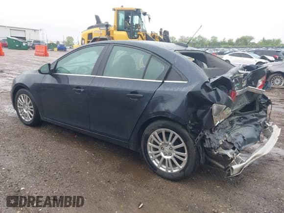 2015 Chevrolet Cruze ECO z VIN 1G1PH5SB8F7130975, wystawiony jako IAAI lot #42270338 z przebiegiem 160 897 mil mil oraz . Historia ofert i sprzedaży dostępna na DreamBid. Obrazek 3.