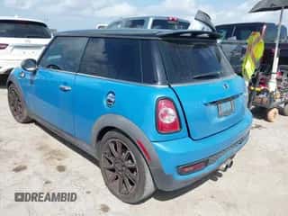 2013 MINI Hardtop S with VIN WMWSV3C5XDT392344, listed as a IAAI auction lot 42565417 with 95,855 mi miles and . Bid and sale history available at DreamBid. Image 3.