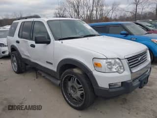 2006 Ford Explorer XLT с VIN 1FMEU638X6UB40732, выставлен на аукционе IAAI как лот 40987106 с пробегом 184 977 миль миль и . История ставок и продаж доступна на DreamBid. Изображение 1.