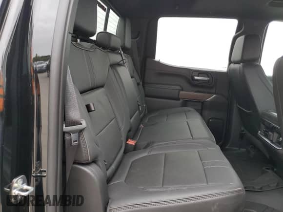 2022 Chevrolet Silverado 1500 High Country with VIN 3GCUYHEL4NG212981, listed as a Copart auction lot 81273545 with 32,229 mi miles and Salvage title. Bid and sale history available at DreamBid. Image 10.