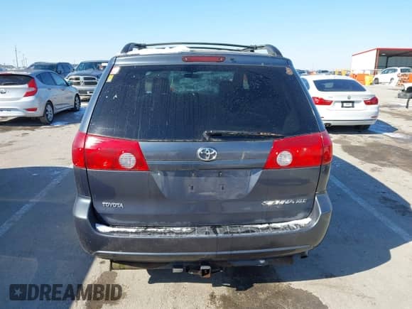 2006 Toyota Sienna XLE z VIN 5TDZA22C26S494603, wystawiony jako IAAI lot #41537455 z przebiegiem 247 197 mil mil oraz . Historia ofert i sprzedaży dostępna na DreamBid. Obrazek 16.