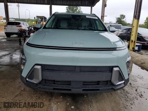 2025 Hyundai Kona SEL с VIN KM8HBCAB8SU269238, выставлен на аукционе Copart как лот 67526215 с пробегом 2 891 миль миль и Списание • Salvage title. История ставок и продаж доступна на DreamBid. Изображение 5.