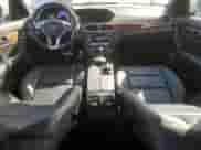 2014 Mercedes-Benz C 250 Sport с VIN WDDGF4HB6EG210133, выставлен на аукционе Copart как лот 85666995 с пробегом 157 451 миль миль и Списание • Salvage title. История ставок и продаж доступна на DreamBid. Изображение 8.
