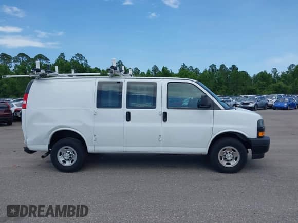 2023 Chevrolet Express Cargo с VIN 1GCWGAFP5P1217550, выставлен на аукционе IAAI как лот 42383684 с пробегом 9 673 миль миль и . История ставок и продаж доступна на DreamBid. Изображение 13.