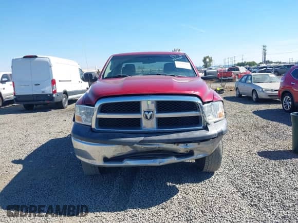 2012 Ram 1500 ST z VIN 1C6RD7FP2CS307470, wystawiony jako IAAI lot #43129719 z przebiegiem 131 305 mil mil oraz . Historia ofert i sprzedaży dostępna na DreamBid. Obrazek 13.