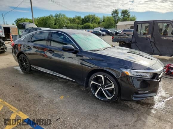 2018 Honda Accord EX-L with VIN 1HGCV2F6XJA007489, listed as a Copart auction lot 69678515 with 138,400 mi miles and Salvage title. Bid and sale history available at DreamBid. Image 4.