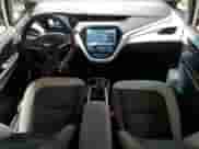 2019 Chevrolet Bolt EV LT с VIN 1G1FY6S00K4118802, выставлен на аукционе Copart как лот 81771415 с пробегом 76 862 миль миль и Списание • Salvage title. История ставок и продаж доступна на DreamBid. Изображение 8.