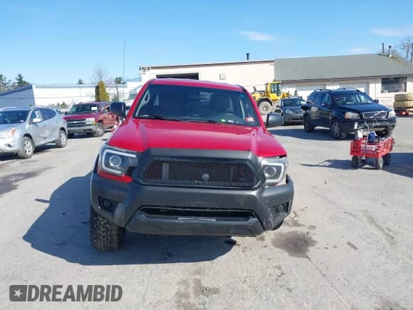2014 Toyota Tacoma с VIN 5TFUX4EN7EX027719, выставлен на аукционе IAAI как лот 41922936 с пробегом 163 047 миль миль и . История ставок и продаж доступна на DreamBid. Изображение 12.