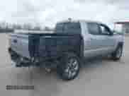 2017 Toyota Tacoma Limited с VIN 5TFEZ5CN3HX033139, выставлен на аукционе IAAI как лот 41467193 с пробегом 150 700 миль миль и . История ставок и продаж доступна на DreamBid. Изображение 4.
