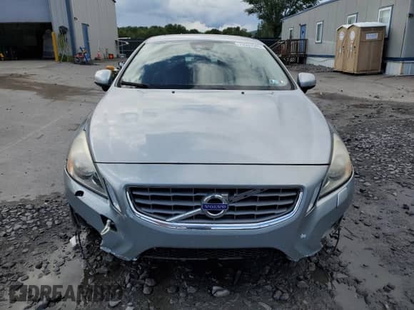 2013 Volvo S60 T5 с VIN YV1612FH6D2205049, выставлен на аукционе Copart как лот 70537645 с пробегом 48 649 миль миль и Списание • Salvage title. История ставок и продаж доступна на DreamBid. Изображение 5.