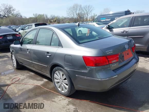 2009 Hyundai Sonata Limited with VIN 5NPEU46C69H522120, listed as a IAAI auction lot 41872754 with 92,528 mi miles and . Bid and sale history available at DreamBid. Image 3.
