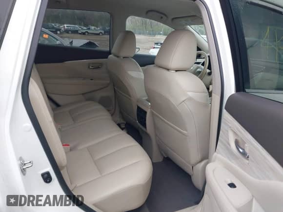 2018 Nissan Murano Platinum z VIN 5N1AZ2MH9JN163641, wystawiony jako IAAI lot #41922735 z przebiegiem 70 884 mil mil oraz . Historia ofert i sprzedaży dostępna na DreamBid. Obrazek 8.