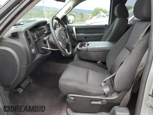 2010 Chevrolet Silverado 1500 LT with VIN 1GCSKSEA0AZ256054, listed as a Copart auction lot 89440485 with 145,813 mi miles and Clean title. Bid and sale history available at DreamBid. Image 7.