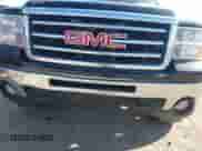 2013 GMC Sierra 1500 SLE z VIN 3GTP2VE7XDG185672, wystawiony jako IAAI lot #43336180 z przebiegiem 236 690 mil mil oraz . Historia ofert i sprzedaży dostępna na DreamBid. Obrazek 6.