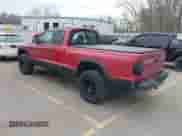 1999 Dodge Dakota SLT with VIN 1B7GG22Y1XS260429, listed as a IAAI auction lot 42082171 with 214,037 mi miles and . Bid and sale history available at DreamBid. Image 3.