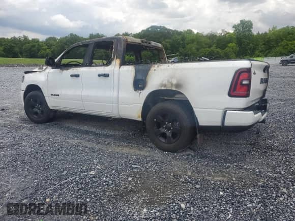 2025 Ram 1500 Tradesman z VIN 1C6RRFCG9SN630508, wystawiony jako Copart lot #60319265 z przebiegiem Nie podano mil oraz Nie do naprawy • Non repairable. Historia ofert i sprzedaży dostępna na DreamBid. Obrazek 2.