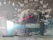 2005 Toyota Corolla LE z VIN 1NXBR32E05Z377819, wystawiony jako Copart lot #85673395 z przebiegiem 299 999 mil mil oraz Szkoda całkowita • Salvage title. Historia ofert i sprzedaży dostępna na DreamBid. Obrazek 9.