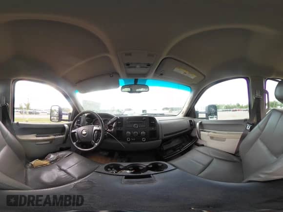 2013 Chevrolet Silverado 2500HD Work Truck z VIN 1GC1KVC85DF201179, wystawiony jako IAAI lot #42210565 z przebiegiem 236 384 mil mil oraz . Historia ofert i sprzedaży dostępna na DreamBid. Obrazek 18.