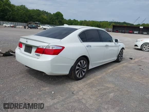 2015 Honda Accord Touring z VIN 1HGCR6F70FA013958, wystawiony jako IAAI lot #42919174 z przebiegiem 195 994 mil mil oraz . Historia ofert i sprzedaży dostępna na DreamBid. Obrazek 4.