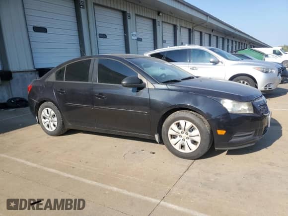 2014 Chevrolet Cruze LS с VIN 1G1PB5SH1E7208226, выставлен на аукционе Copart как лот 81093075 с пробегом 168 011 миль миль и Чистый • Clean title. История ставок и продаж доступна на DreamBid. Изображение 4.