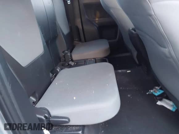 2018 Toyota Tacoma SR with VIN 5TFRX5GN8JX117075, listed as a IAAI auction lot 41723001 with 67,559 mi miles and . Bid and sale history available at DreamBid. Image 8.