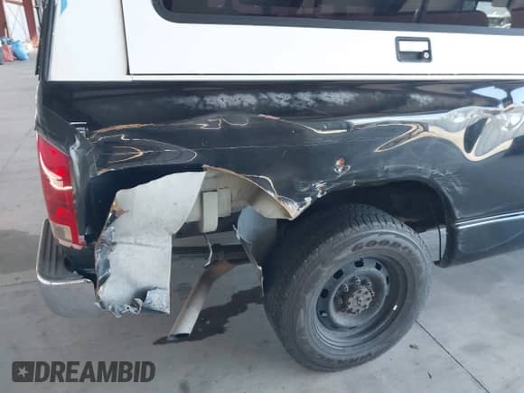 2005 Dodge 2500 SLT with VIN 3D7KR26DX5G859013, listed as a IAAI auction lot 42713721 with 232,700 mi miles and . Bid and sale history available at DreamBid. Image 6.