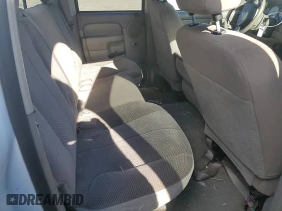 2004 Dodge RAM z VIN 3D7MA486X4G158027, wystawiony jako Copart lot #74052554 z przebiegiem 217 050 mil mil oraz Szkoda całkowita • Salvage title. Historia ofert i sprzedaży dostępna na DreamBid. Obrazek 10.