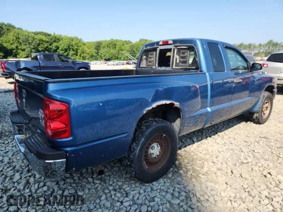 2005 Dodge Dakota ST with VIN 1D7HE22K95S292957, listed as a Copart auction lot 66282885 with 116,665 mi miles and Clean title. Bid and sale history available at DreamBid. Image 3.