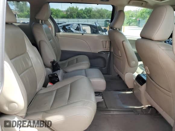 2015 Toyota Sienna Limited with VIN 5TDDK3DC6FS101793, listed as a Copart auction lot 65903775 with 74,704 mi miles and Clean title. Bid and sale history available at DreamBid. Image 11.